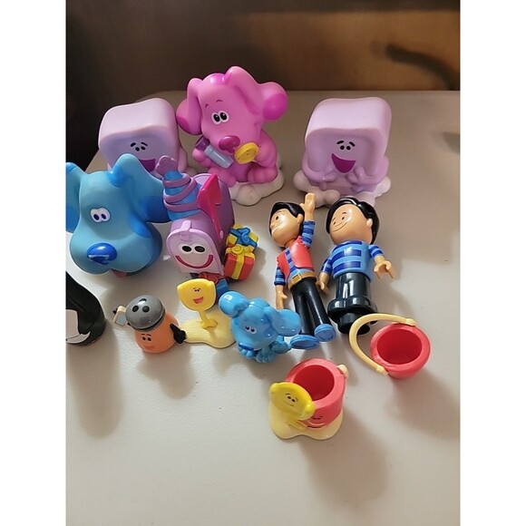 Blue's Clues Figures toy Lot Blue Magenta Mailbox Pepper etc... - Picture 3 of 7